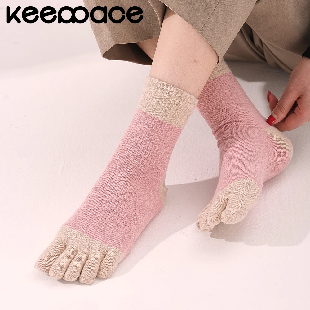 

Keeppace, 3 пары женских носков с цветными блоками и пятью пальцами, хлопковые носки с пятью пальцами, дышащие нескользящие домашние носки для йоги, пилатеса