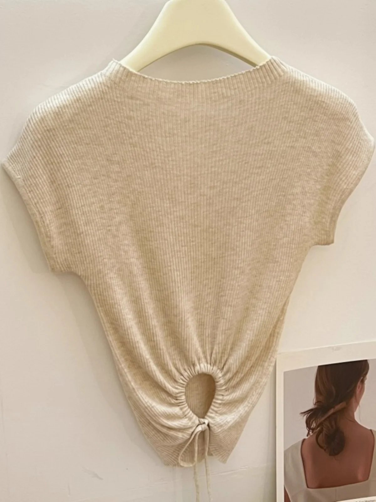 

Ice Silk Knitted Short Sleeve T-Shirt Women's Summer Thin Slim Fit round Neck Pullover Short Gentle Top Korean Style Loose Fit