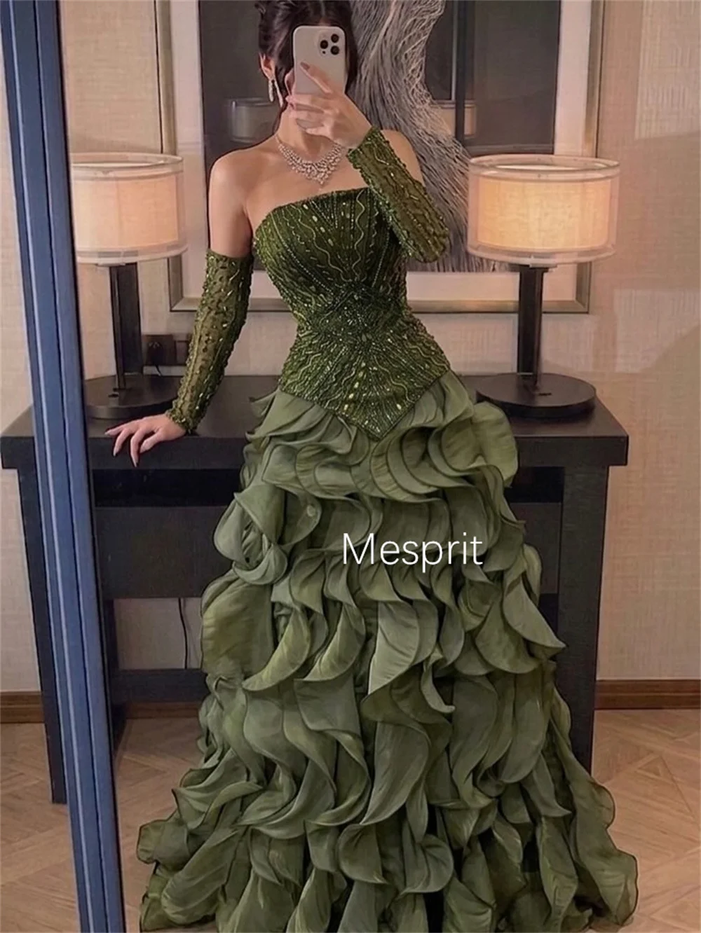Customized Sizes Available Pleat Sequined Pattern A-line Strapless Long Celebrity Bespoke Occasion Dresses Exquisite