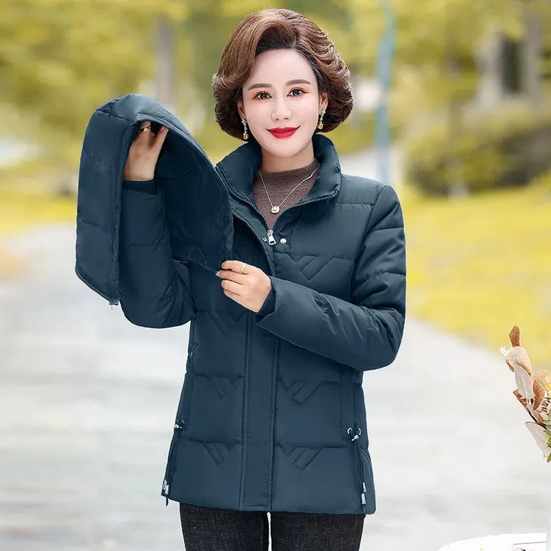 New Hooded Slim Mother Winter Coats Quilted Warm Parkas Female Short Jacket Middle Aged Women Down Cotton Padded Clothes