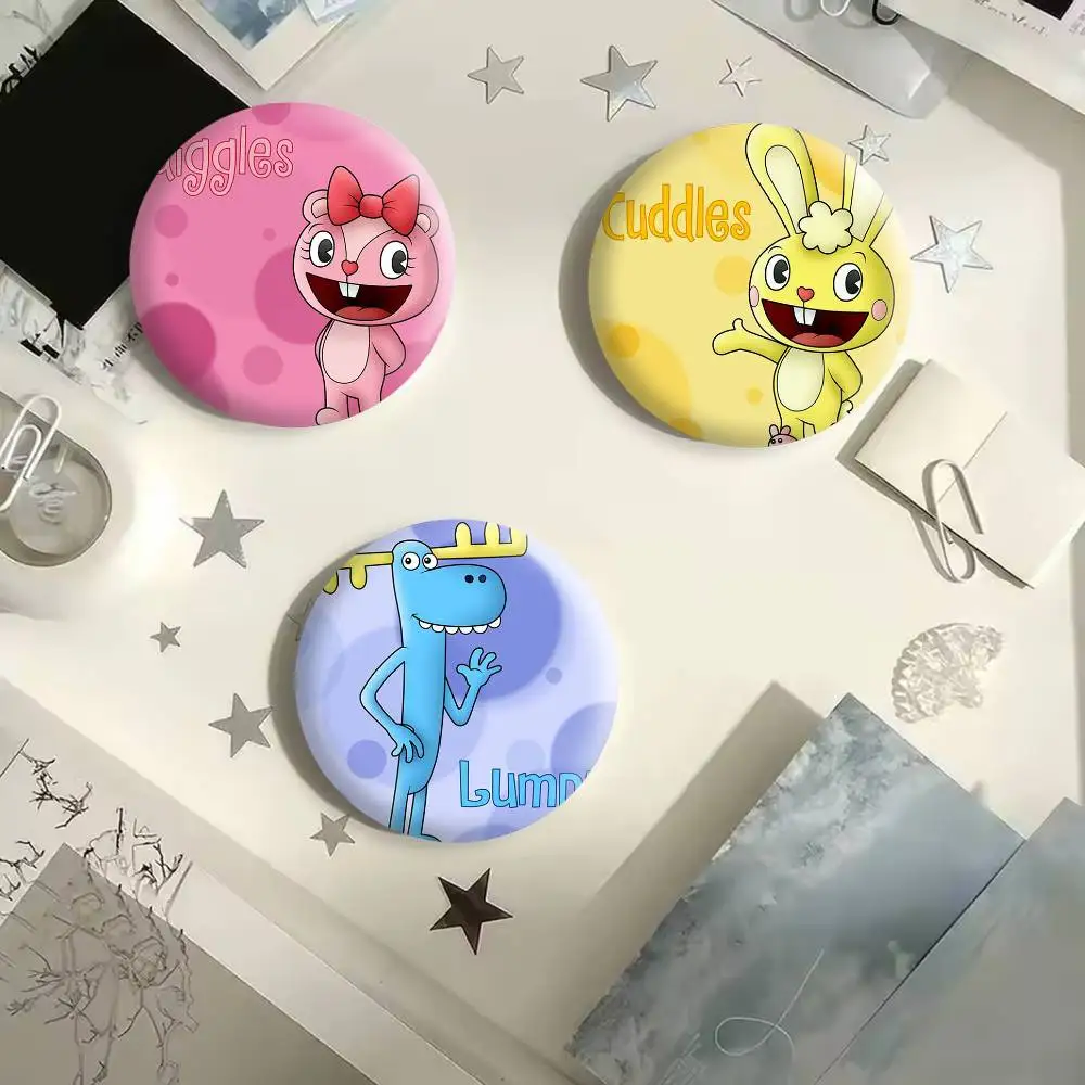 H-Happy Tree Friends Brooches Cartoon Badge Pins Backpack Hat Accessories Friend Gift