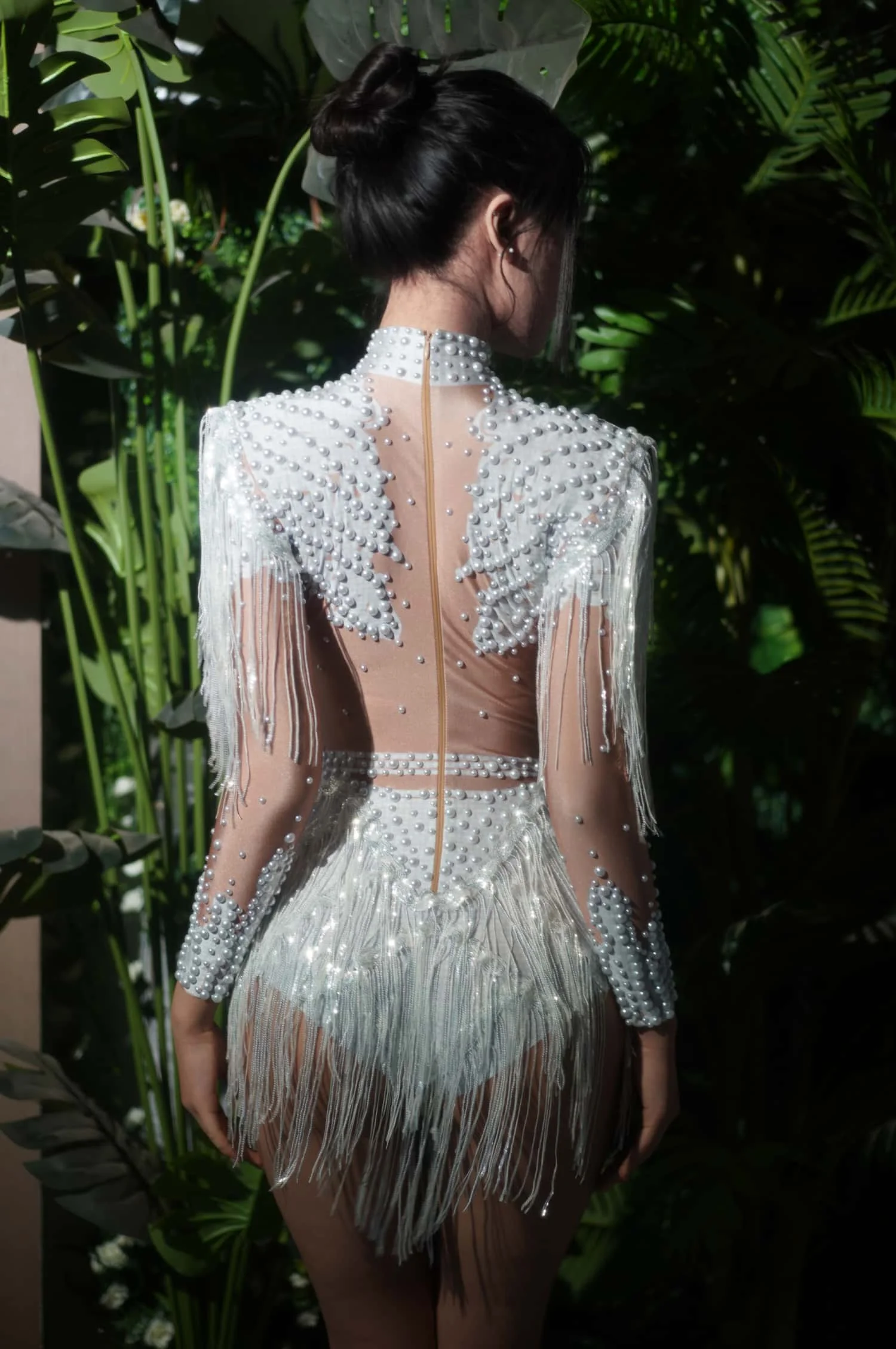 Xinniang Sexy Women Sparkly Sequins Tight Fitting Bodysuit Night Party Stage Wear Club Performance Dance Costume Birthday Outfit