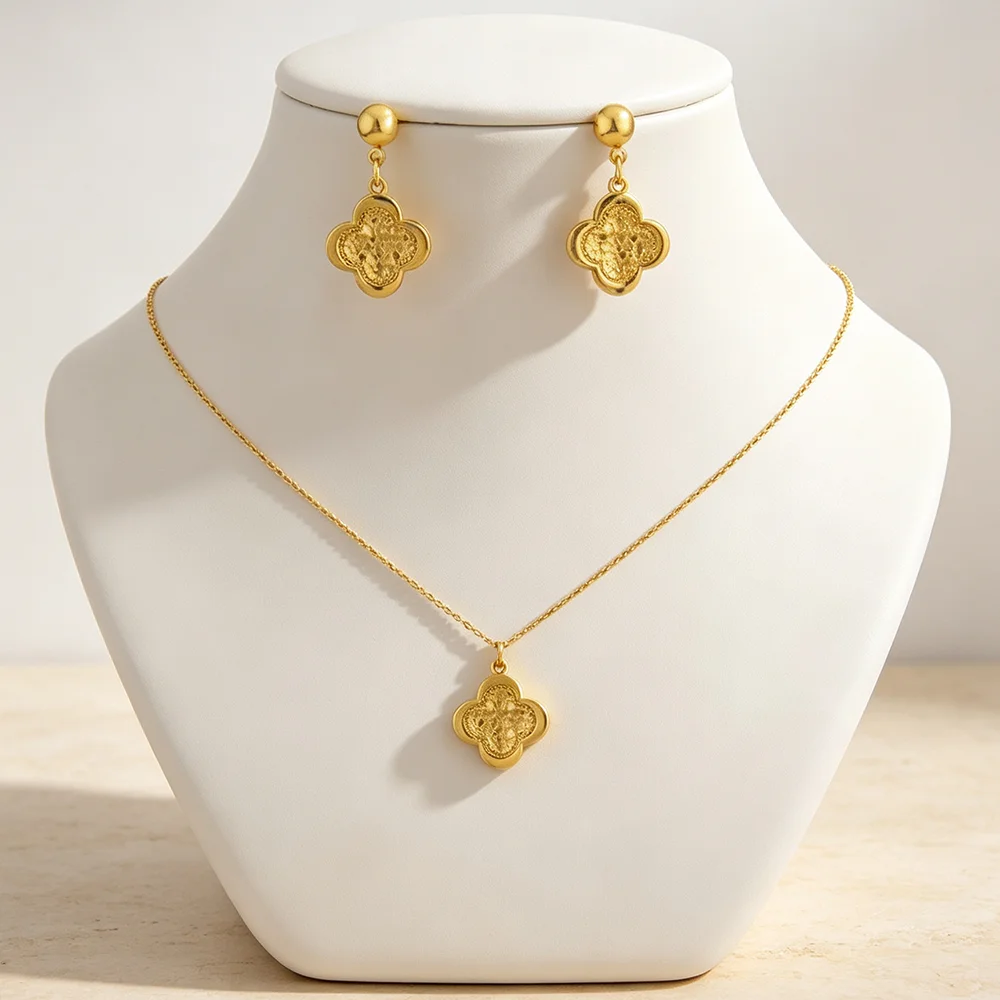 Women's Gold Plated Four‑Leaf Clover Jewelry Set Elegant Daily Wedding Party Necklace & Earrings For Ladies Party Jewelry Gift