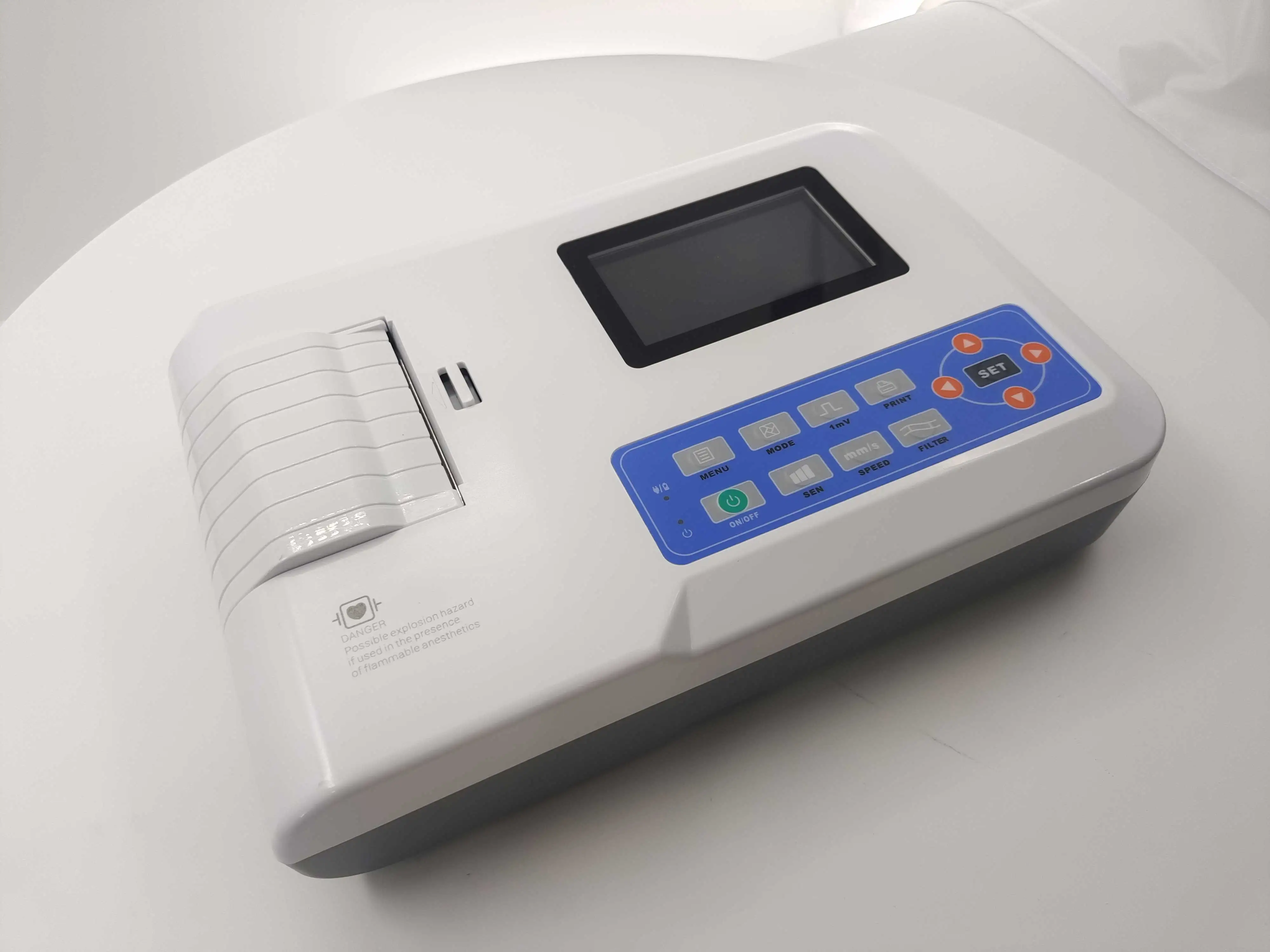 Portable 3/6/12 Channel  ECG Machine for Cats/Horses/Dogs-Easy Operation Veterinary Diagnostic Equipment