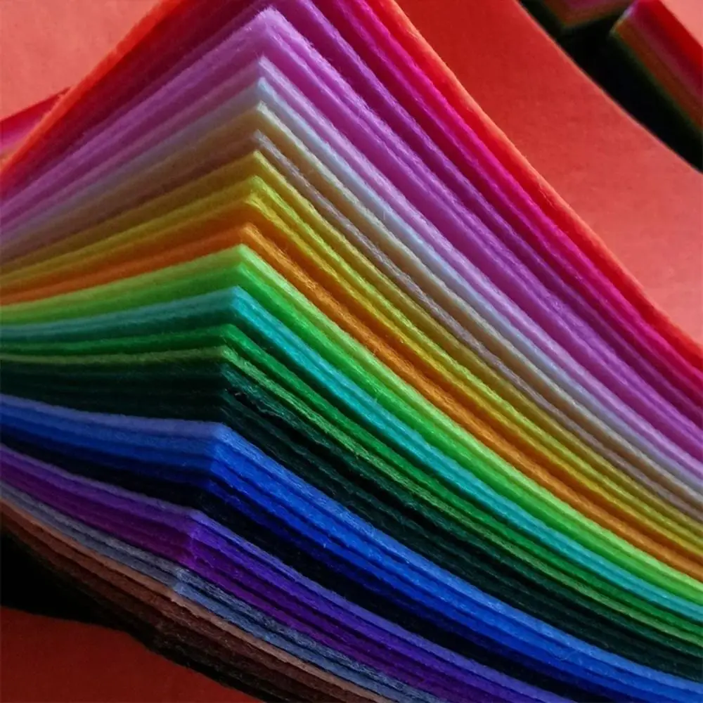 40Pcs 1mm Soft Felt Fabric Sheet Assorted Color Patchwork Sewing DIY Craft Squares Nonwoven 1mm Thick Handmade Fabric Weaving