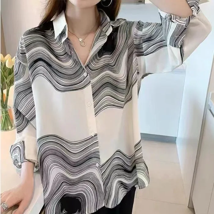 

Свободная женская рубашка с длинным рукавом, модный дизайн для весны и осени, универсальный корейский стиль с принтом, подчеркивающий индивидуальность.