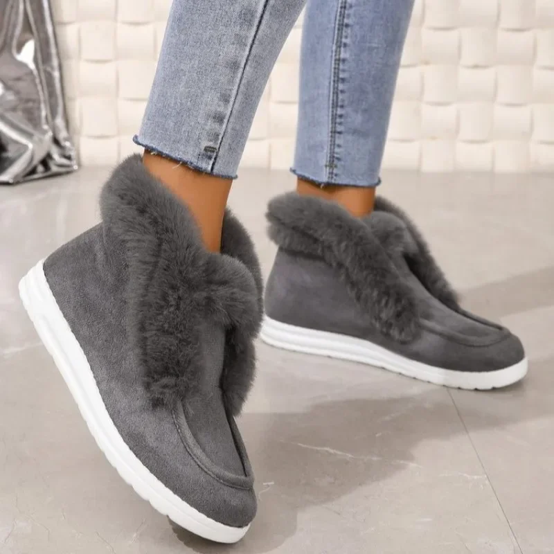 

2024 new thick plush snow boots women's fashionable warm cotton boots large and small winter slip-on boots