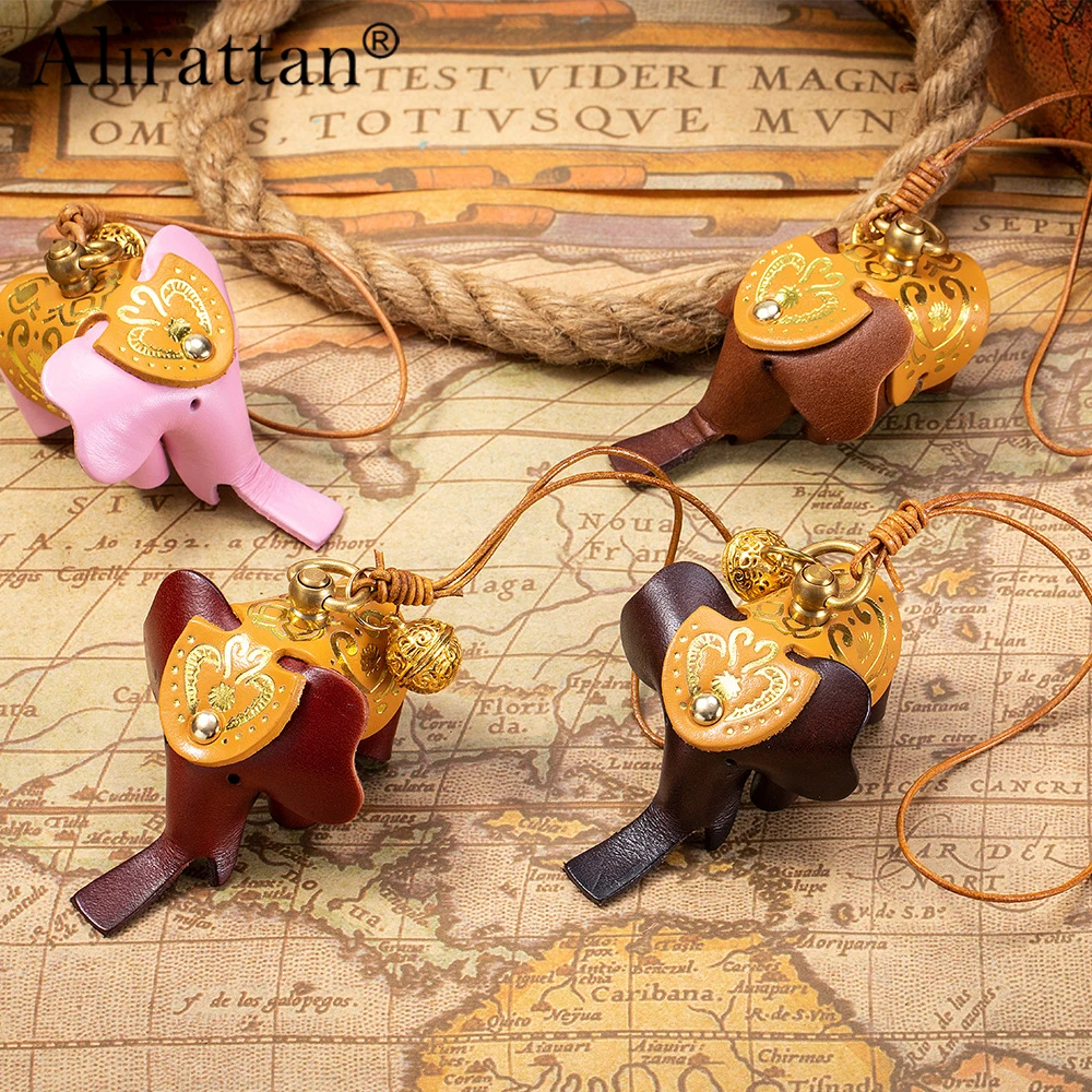 

Alirattan 2025 New Genuine Leather Elephant Bag Hanging Creative Animal Accessories Pendant Top Layer Cowhide Hanging Decoration