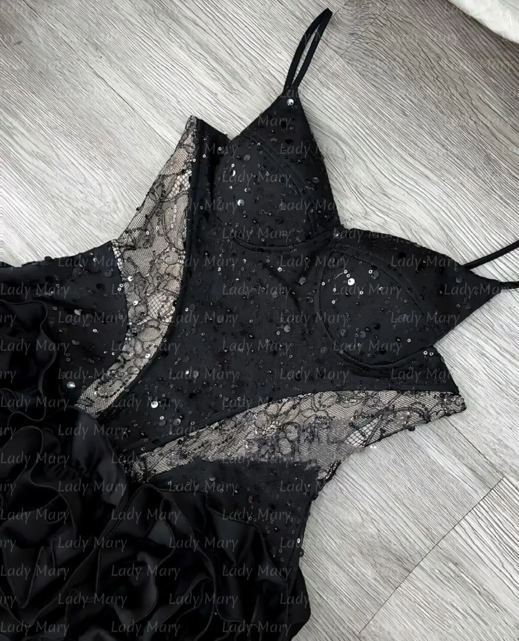 

Lovely Little Black Dresses Spaghetti Straps Sequins Girl Birthday Party Prom Gowns Ruffle 3D Rose Side Illusion Cut Customized