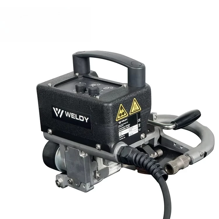 Fast and lightweight micro welding machine track high density polyethylene geomembrane welding material