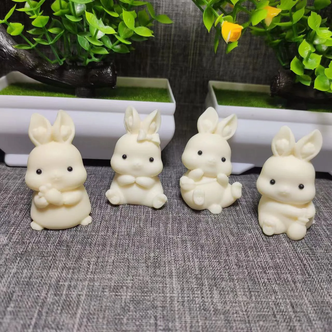 Zodiac Rabbit Ivory Fruit Hand Handle Play Stupid Cute Rabbit Decoration Animal Live Source 4PC set