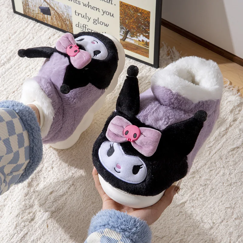 Kawaii Kuromi النساء نعال من القطن القطيفة لطيف بلدي ميلودي مرحبا كيتي الشتاء الكرتون أنيمي المضادة للانزلاق داخلي الدفء كعب التفاف