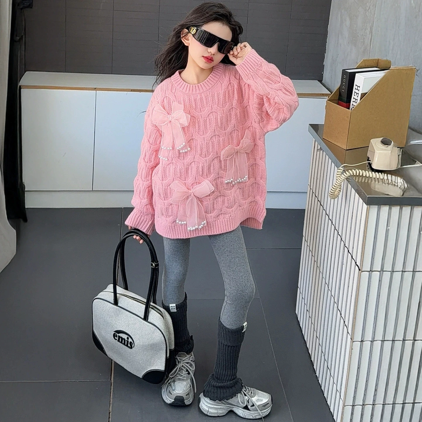 

Korean Children Clothing 2025 Autumn New Girls Sweater Casual Hollow Knitted Sweater Pullover Top Pink