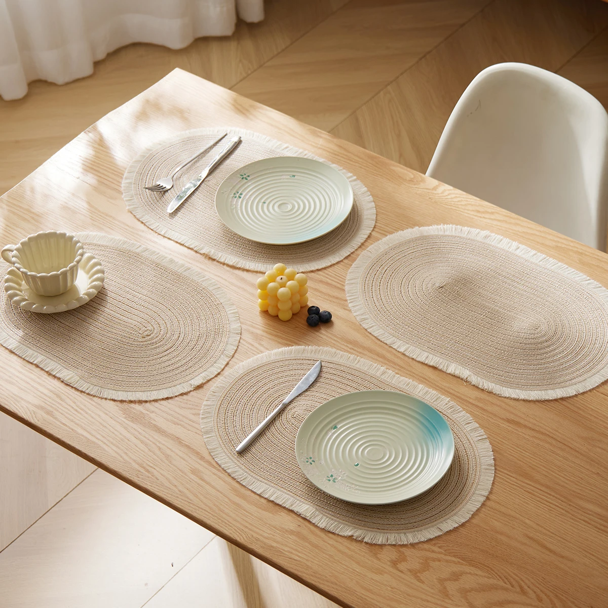 4-teiliges ovales Tischsets-Set mit Fransen, geflochtener Kreis, Tischsets, waschbare Tischsets für Küche, Esstisch, rutschfeste Tischsets