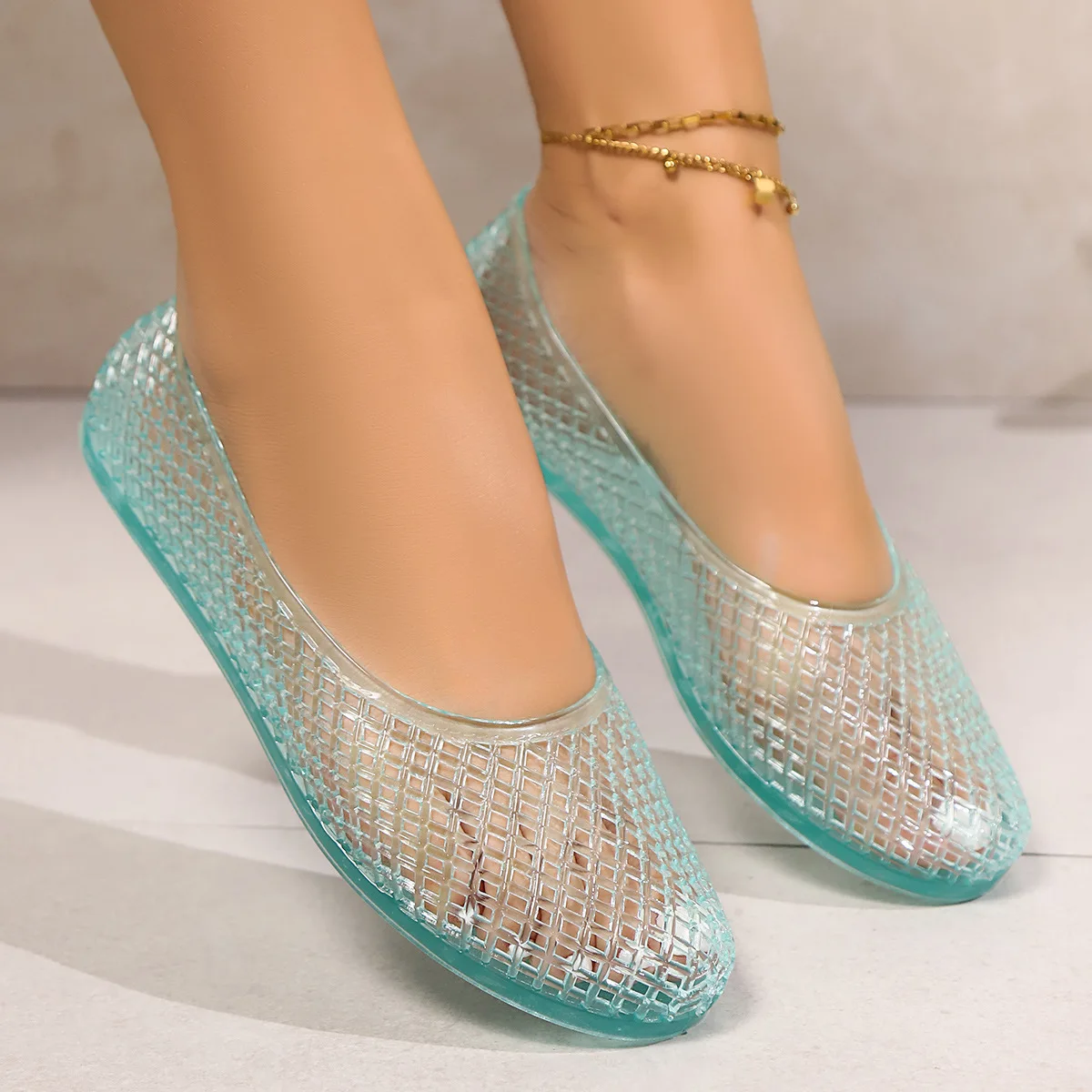 

Great Deal New Transparent Sandals Women Clear Breathable Jelly Shoes Woman Flats Daily Outdoor Summer Slip On Sandal Beach Shoe