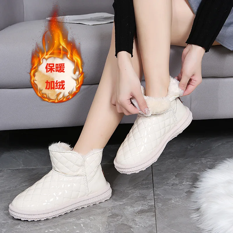 

Women's fleece-lined snow boots for outdoor wear 2025 New Winter Fur-Lined Short Boots Thickened Non-Slip Cotton Shoes