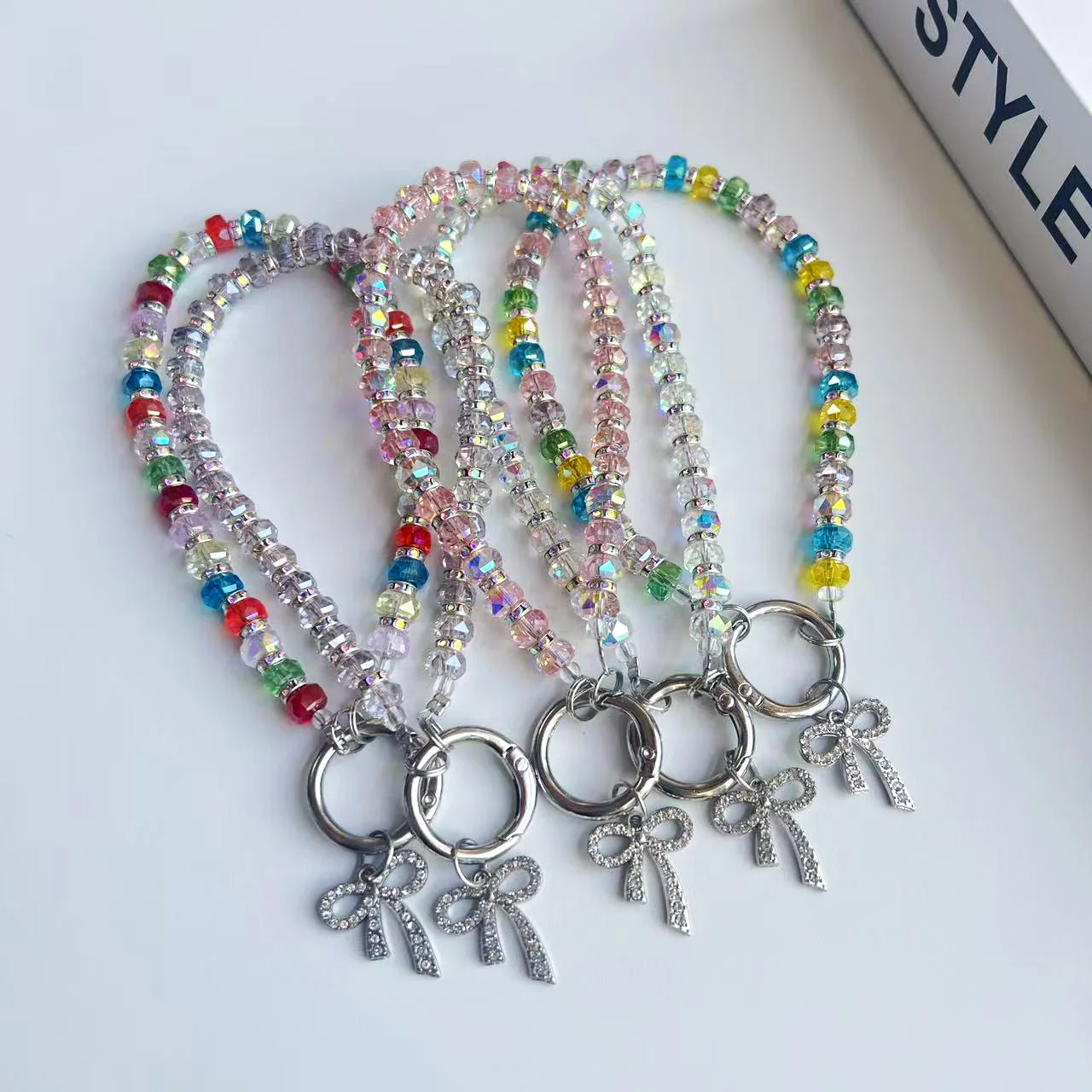 

New Rich Woman For Mobile Phone Chain Crystal Hand Bow Beaded Bag Pendant Fashion Light Luxury Chain Anti Loss Lanyard