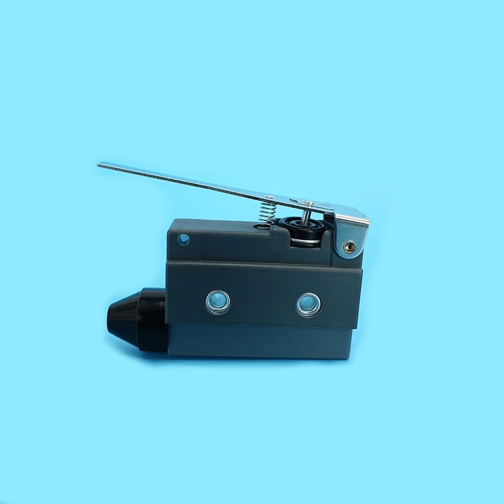 YBLXW‑6/11CG Micro Limit Switch SPDT 1NO1NC Hinge Lever Arm IP52 AC380V DC220V Mechanical Travel Position Control Switch