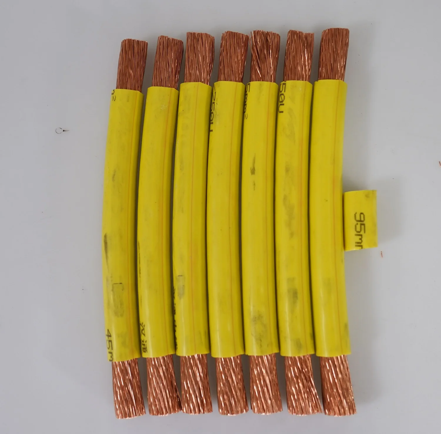 ماكينة تجريد الأسلاك متعددة الأساسية ذات جودة عالية من الشركة المصنعة