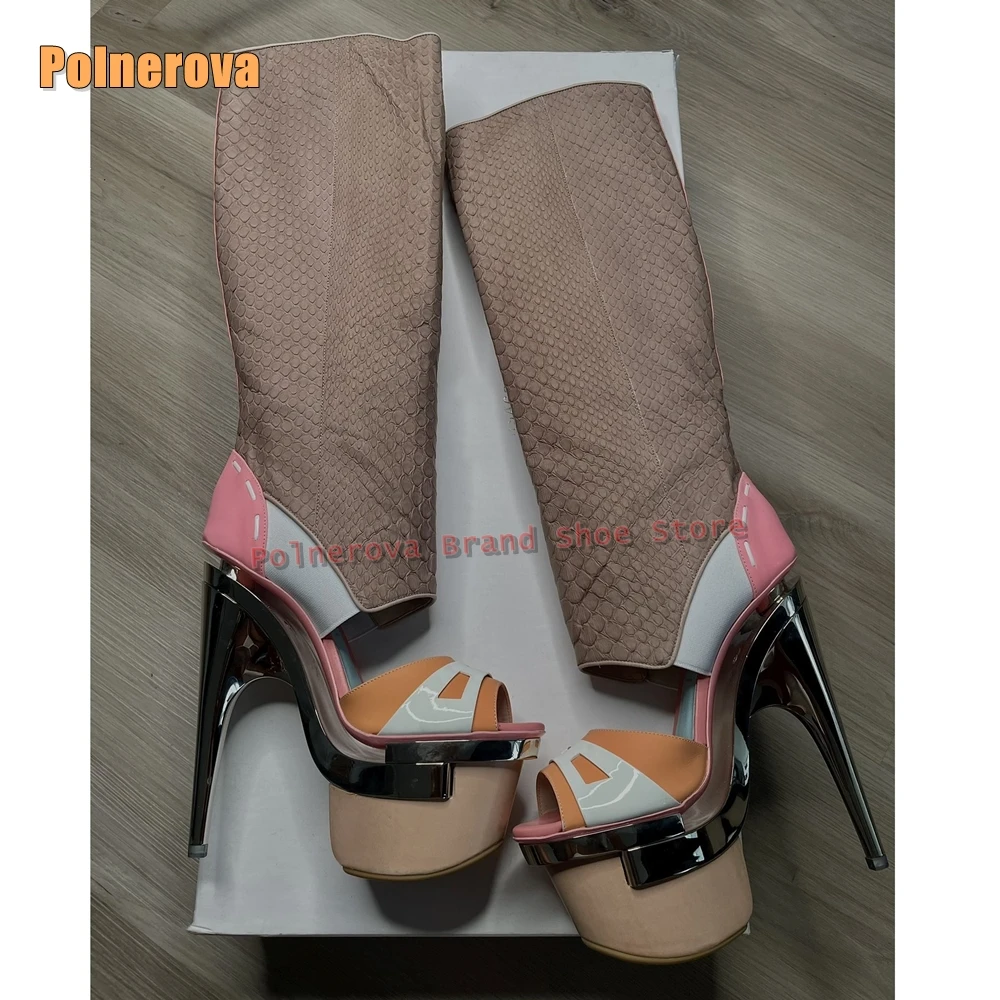 

Гладиаторские сапоги до колена на платформе с эффектом крокодила, с открытым носком, разноцветные женские сапоги до колена на металлическом каблуке в стиле пэчворк, лето 2021, пикантная обувь