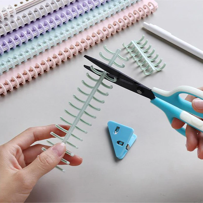 1pc 30 fori anello di rilegatura in plastica a fogli mobili anelli a spirale a molla striscia legante per cancelleria per quaderni di carta A4 forniture per ufficio