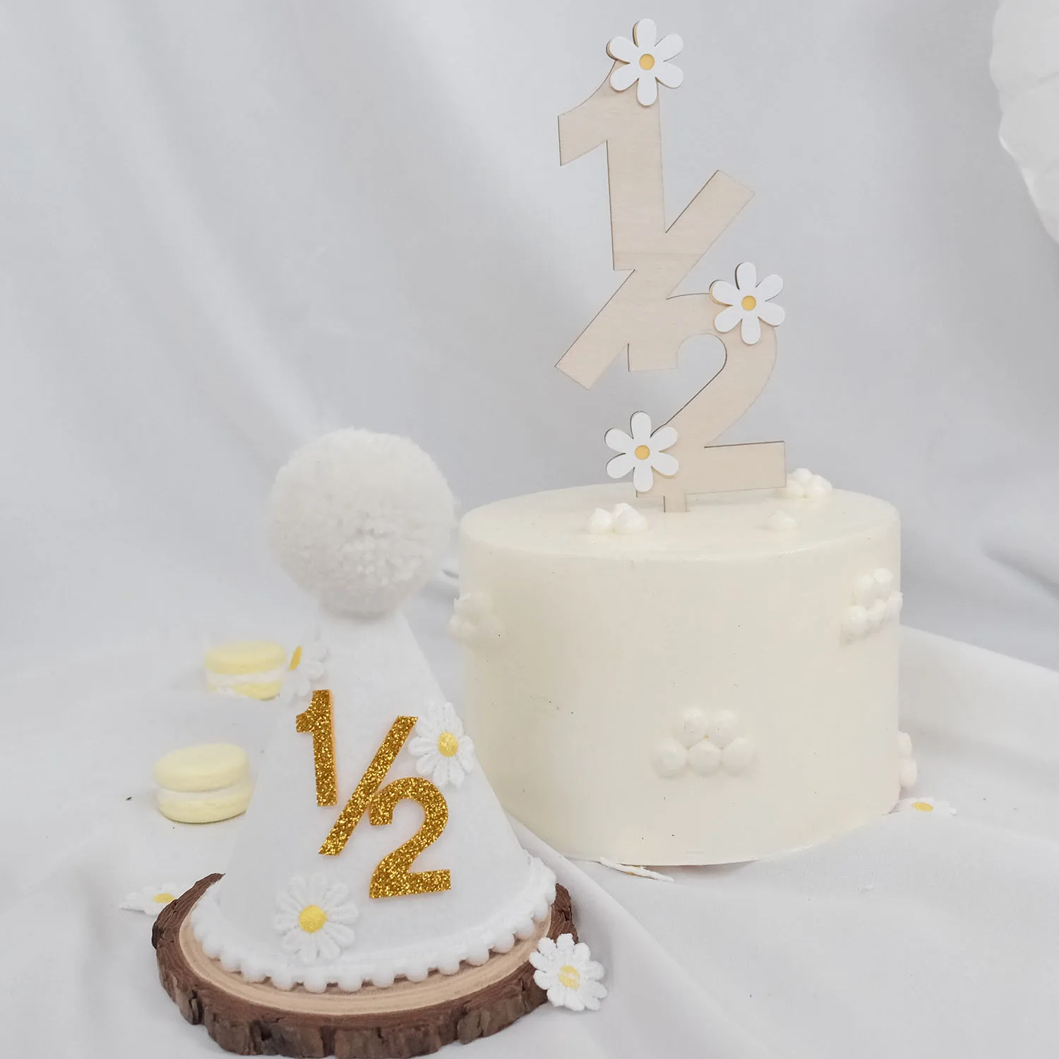 Gänseblümchen-Themen-Dekorationen für die 6. Geburtstagsfeier, Hochstuhl-Banner, Kränze, Gänseblümchen-Kegelmützen, Geburtstagstorten-Dekorationen – Detail 6