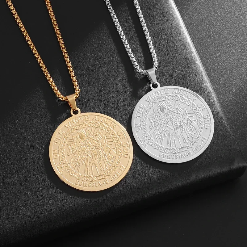 Retro Stainless Steel Knights Templar Medal Pendant Necklace for Men and Women To Protect Good Luck Accessories Necklace