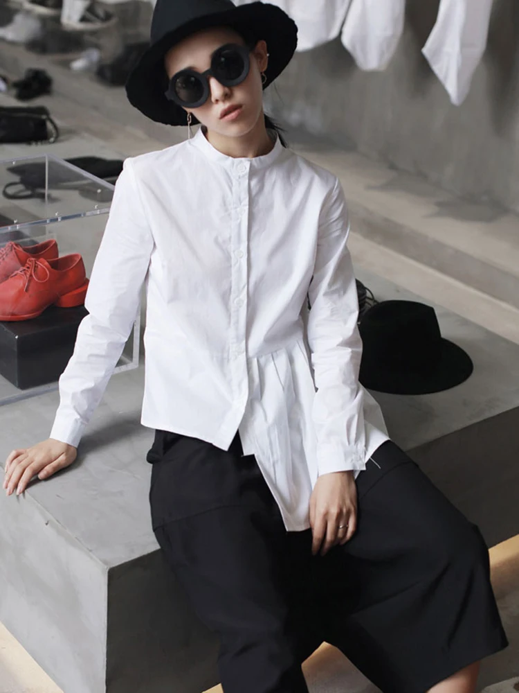 [EAM] Women White Irregular Pleated Casual Blouse New Stand Collar Long Sleeve Shirt Fashion Tide Spring Autumn 2024 1DF5332