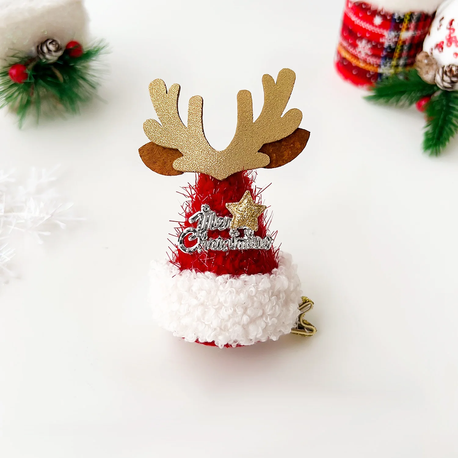 2025 لطيف الأحمر مطرزة عيد الميلاد قبعة صغيرة للأطفال دبوس الشعر زينة فتاة مشبك شعر اكسسوارات الاطفال أغطية الرأس