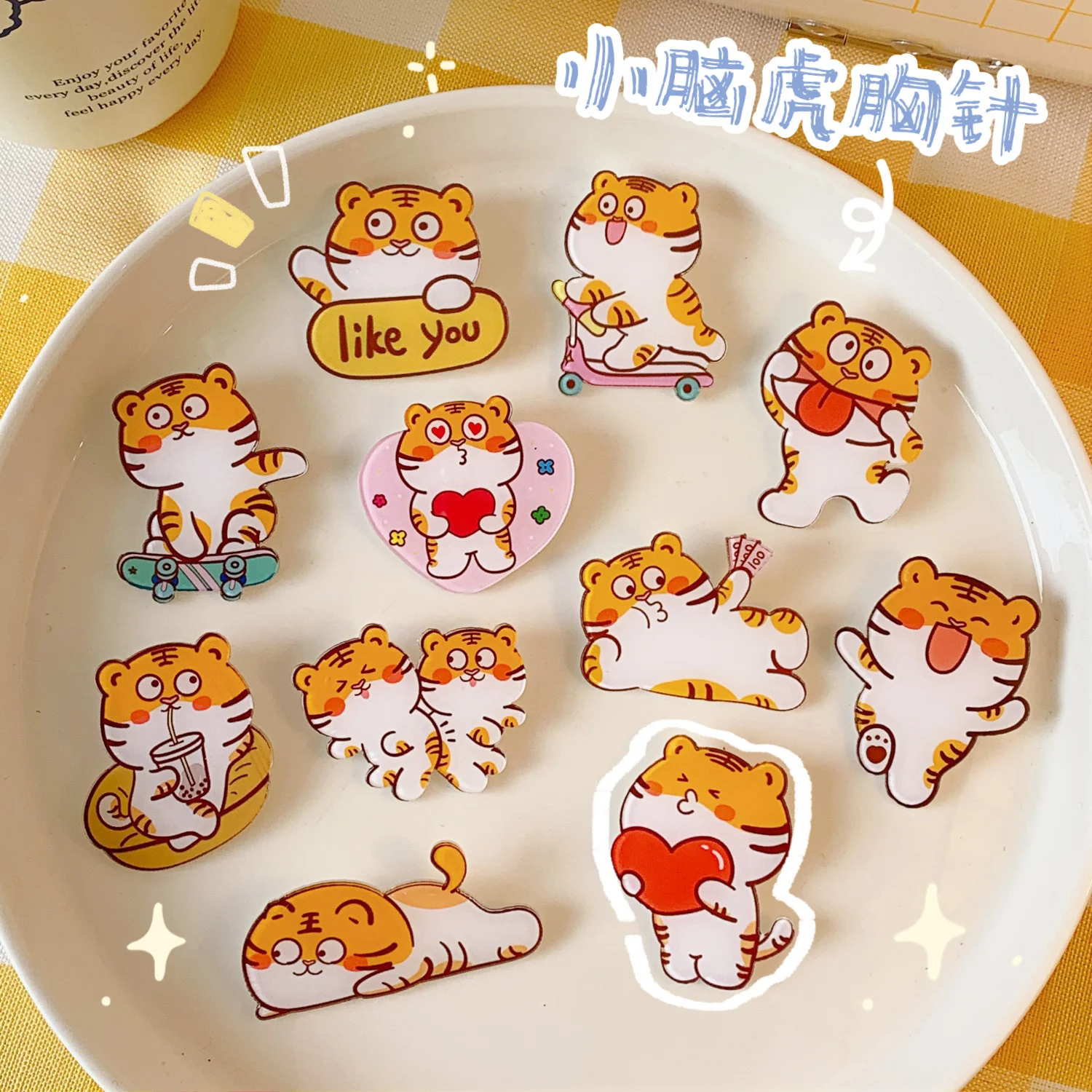 Tengyi Excellent product decoration badge lovely little tiger ins girl accessories pendant student bag acrylic Brooch