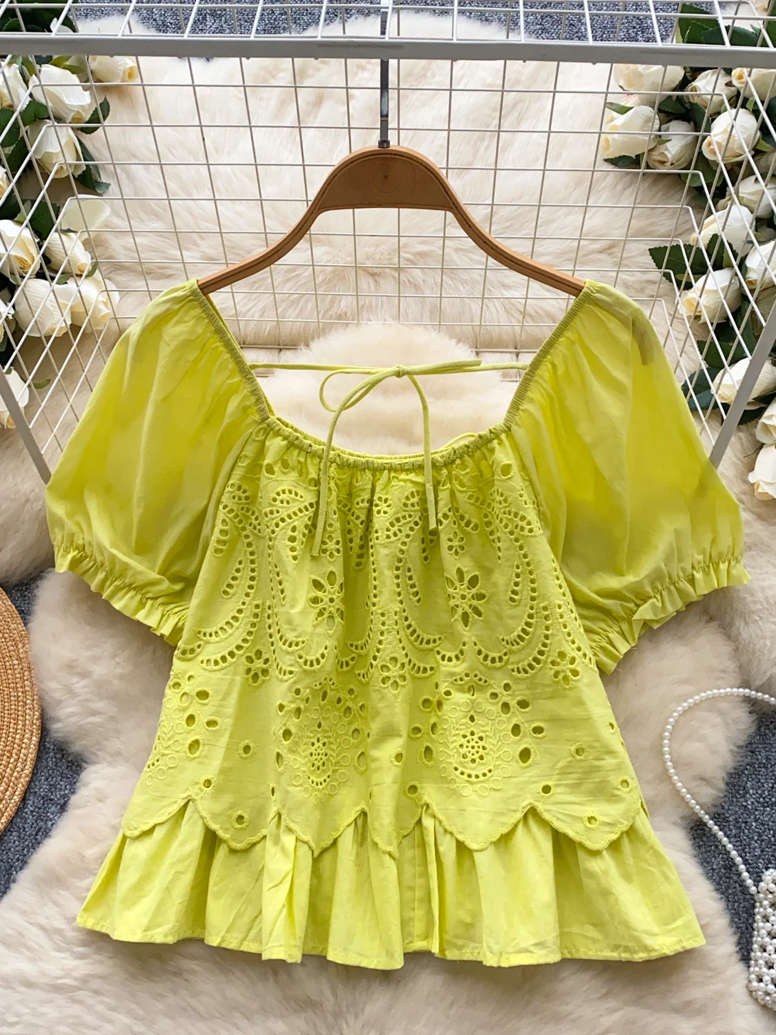 

Korean Sle Bubble Sve Hollow out Design Women's irt Summer Faionable Small Size Beautiful Top Name Lady One oulder