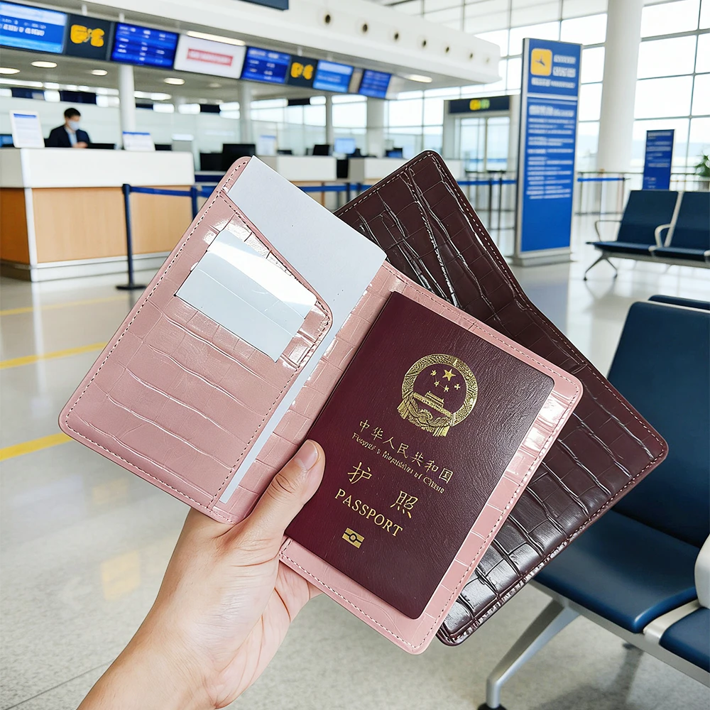 Krokodilmuster-Leder Personalisierte Reisepasshülle mit Namen, Modisches Großhandels-Gepäcketikett, Dropshipping Personalisierte Reisepasshülle – Detail 4