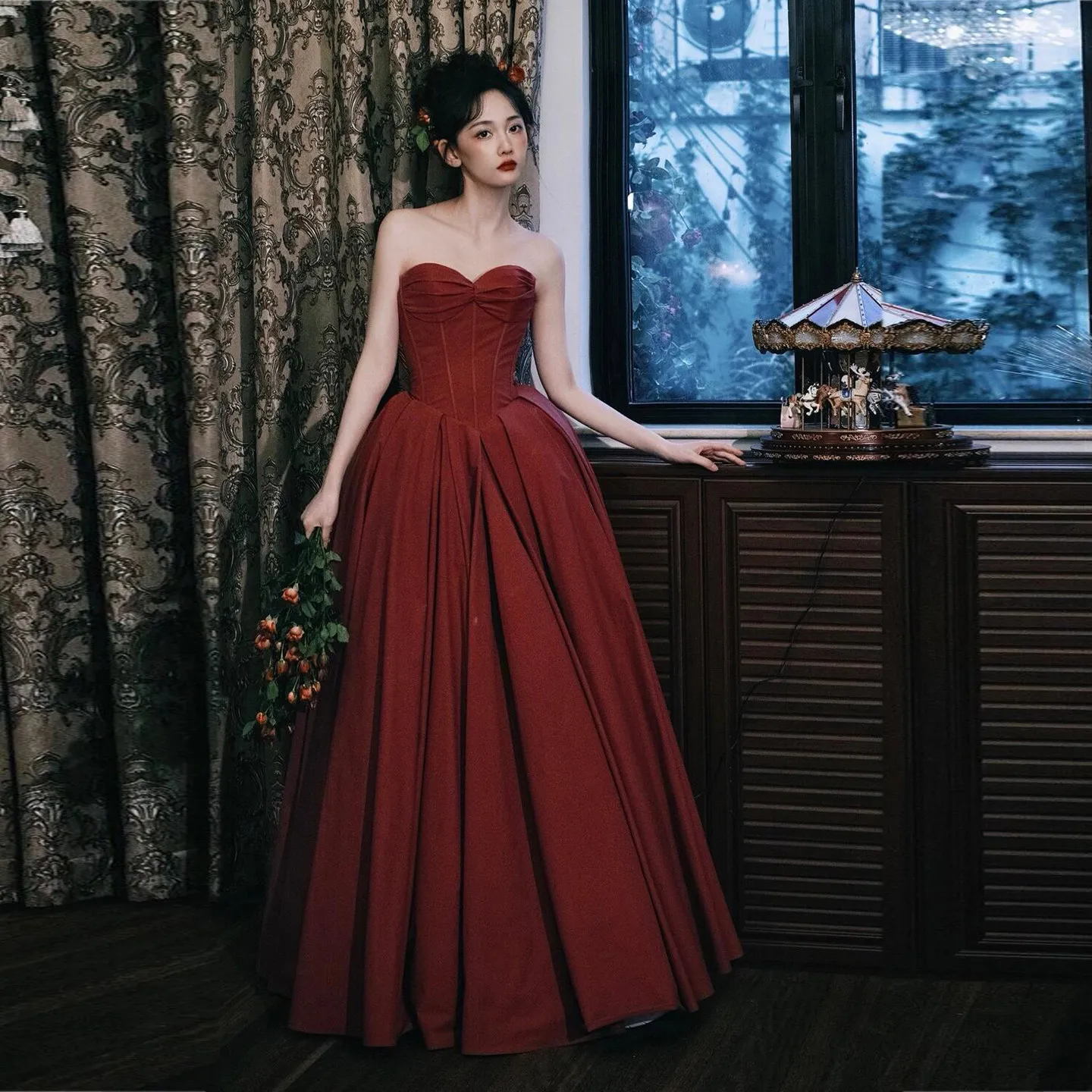 it's-yiiya-customized-evening-dress-wine-red-pleat-strapless-a-lien-lace-up-plus-size-woman-party-formal-gown-floor-length-26068