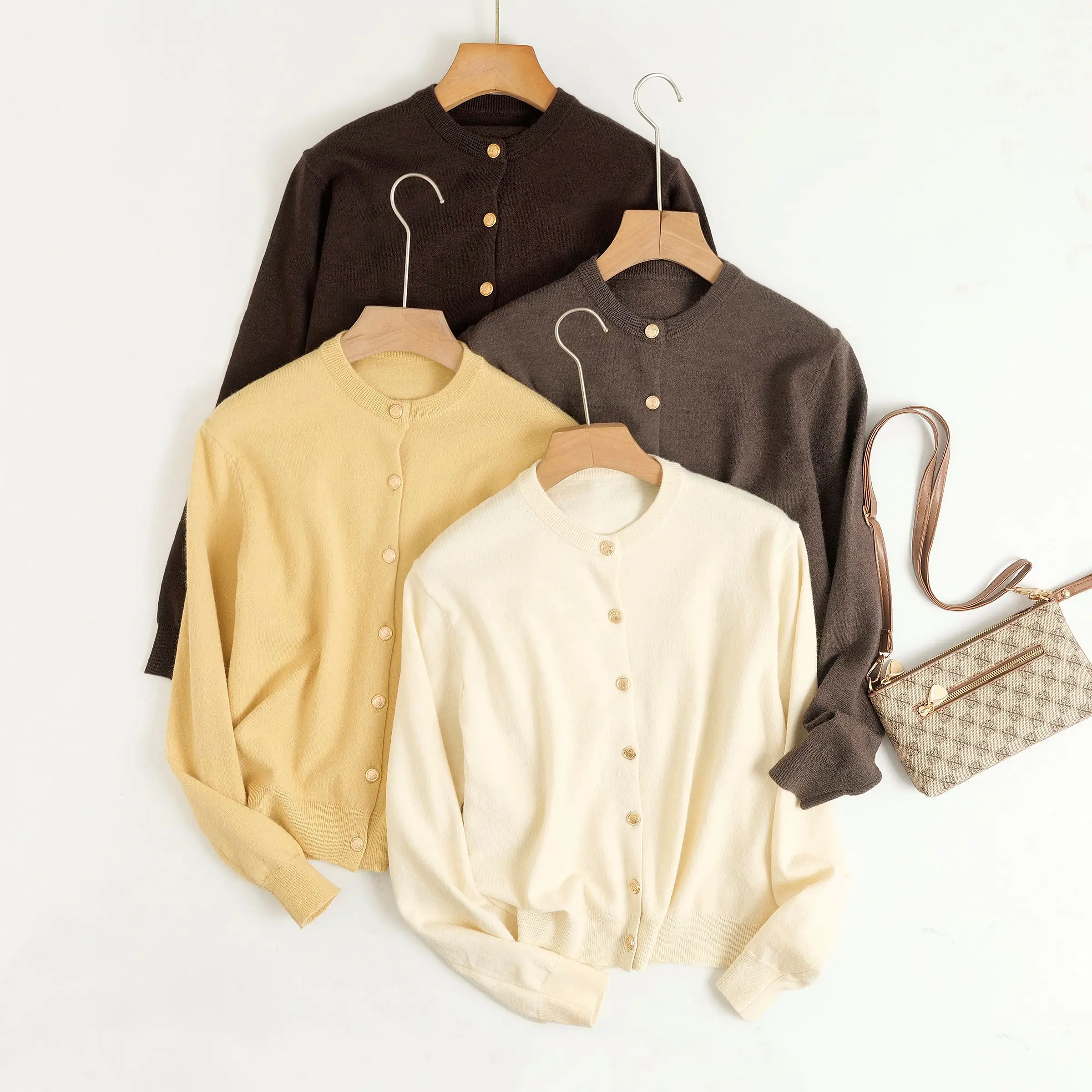 

Ethereal MD 2025 massidutti winter new style of Women's casual fashion Fitted round-neck knitted cardigan