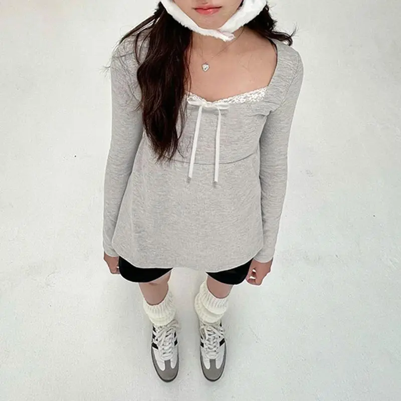 T-shirt con fiocco in pizzo con colletto quadrato 2025 Top da donna delicato casual dolce francese primaverile