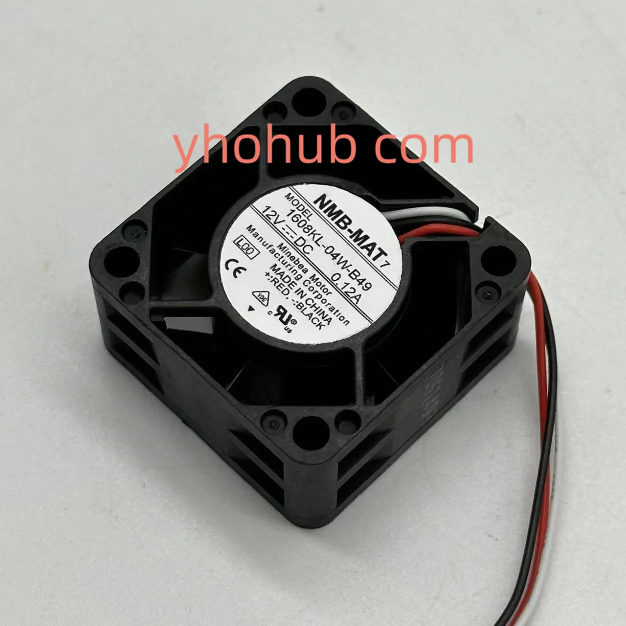 

NMB-MAT 1608KL-04W-B49 L00 DC 12V 0.12A 40x40x20mm 3-Wire Server Cooling Fan