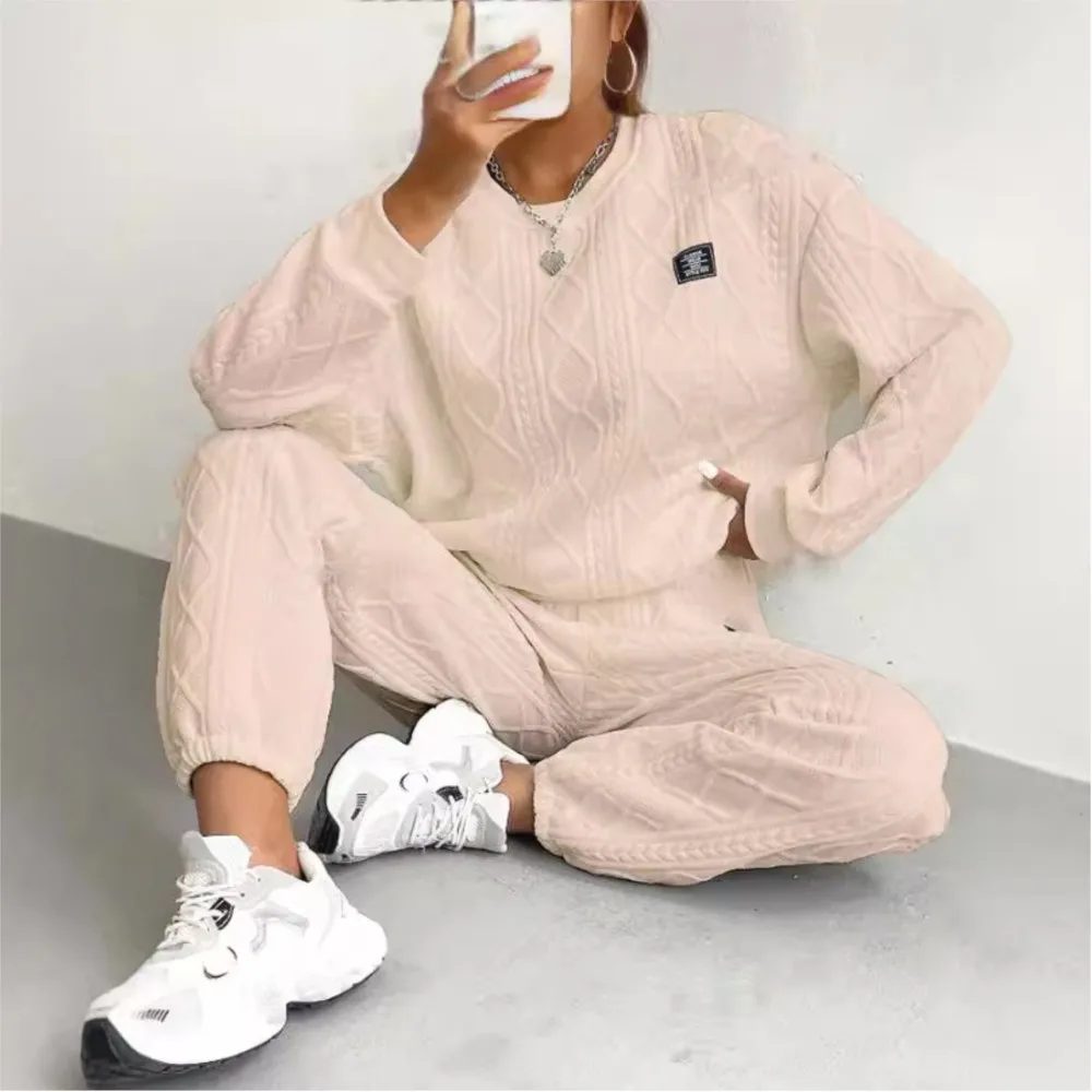 秋と冬の女性のジャカード長袖カジュアルラウンドネックスウェットシャツとズボンスーツONeck-round保温ソリッドカラー