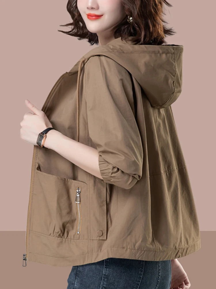 

Chic Versatile Thin Hooded Jacket for Middle-Aged Mothers Loose Large Size Top Spring Autumn New Style Youthful Casual Wear