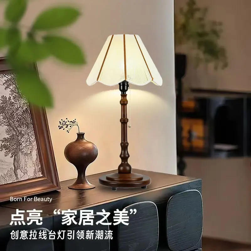 New medieval desk Bedroom bedside Study warm Song-style atmosphere High value creative decorative desk lamp