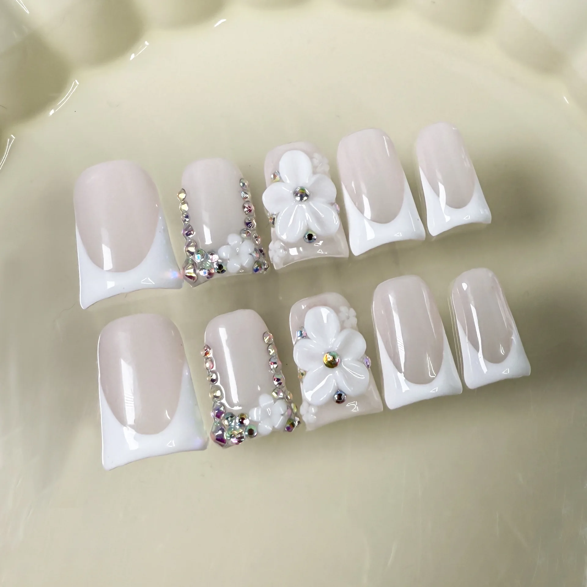10 pièces rose bec de canard fait à la main presse sur les ongles Art Simple blanc français court faux ongles portable strass conception faux ongles conseils