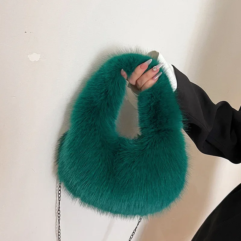 2025 Autumn and Winter New Women's Bags Women's Imitation Fox Fur Foreign Style Handheld Dinner Bag Chain Crossbody Bag