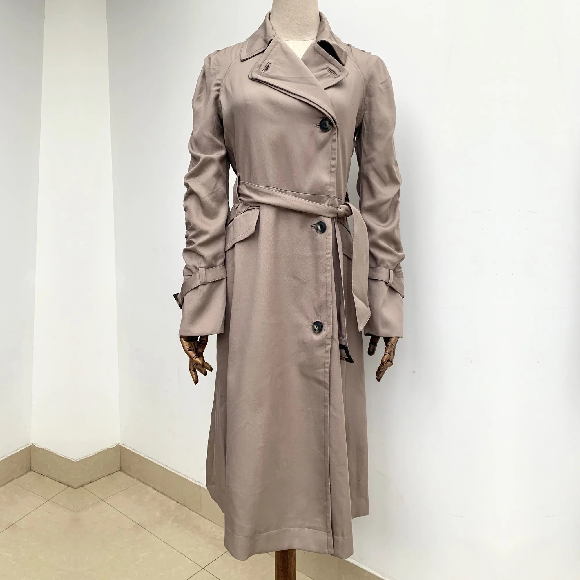 

2023 British As Sheep Head Lyocell Tencel Women's Classic Long Trench