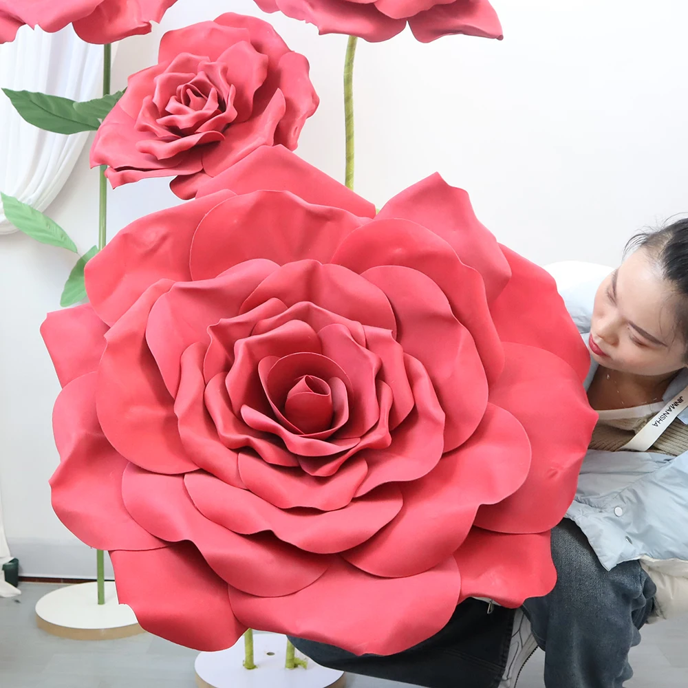 

Large PE Curled Rose for Shopping Mall, Window Display, Wedding Roadmap Decoration, Outdoor Activity, Cinema Shooting Prop Set