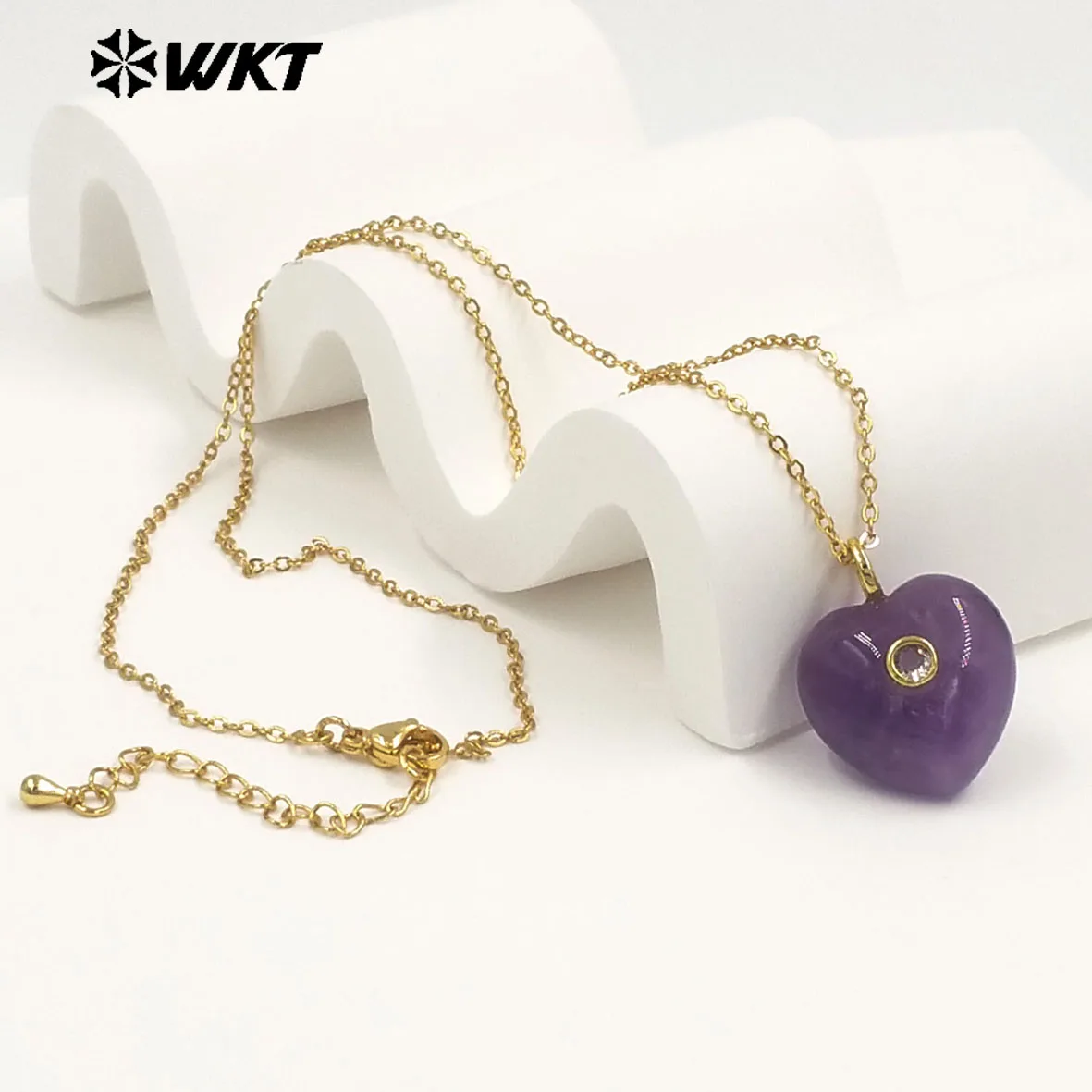

WT-N1531 Romantic Sweet Style Natural Gemstones Heart Shape Gold Charms Necklaces For Dance Party Matching Accessories