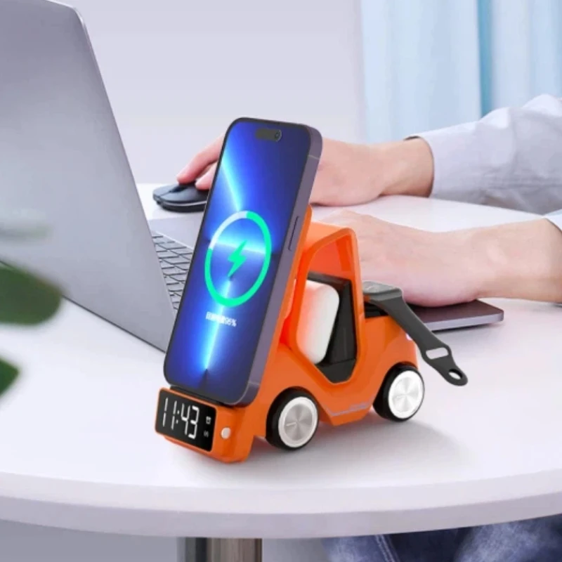 Wireless Charging Station 3 In 1 Multifunctional Fast Charger Car Shaped Desktop Phone Stand For Smartphone Earbuds Smartwatch