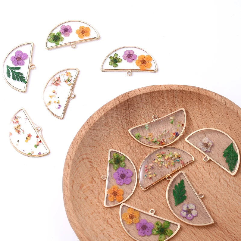 4Pcs Semicircle Geometric Transparent Foil Pressed Dried Flower Drop Gel Petal Charms Pendant for Earring Making