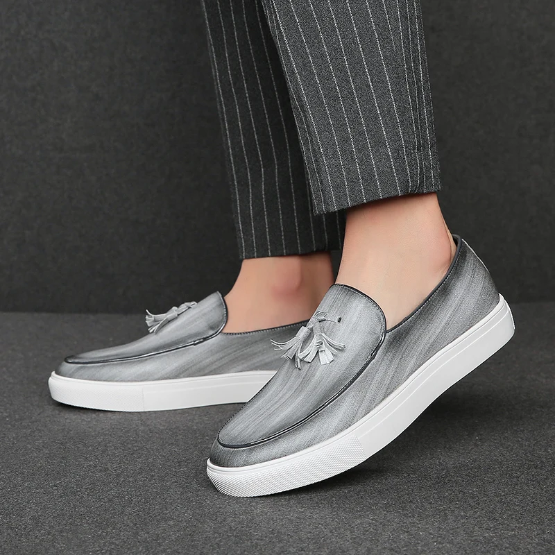 Tassel Loafers Casual Leather Shoes Comfort Men Black Formal Dress Slip on Driving Soft Shoes Italy Moccasins Men Big Size 38-47