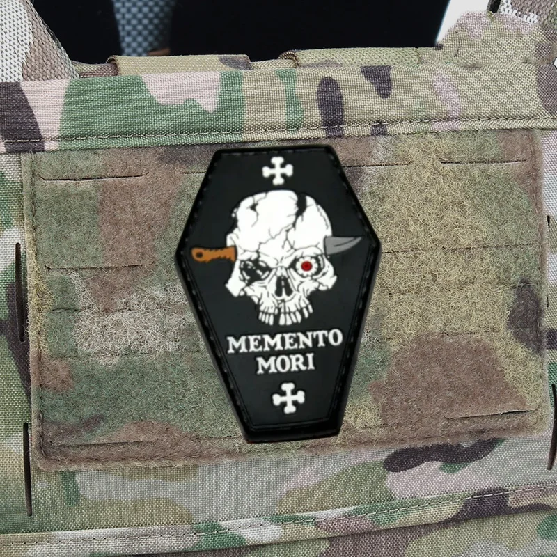 MEMENTO MORI Skull PVC Patch on Clothes Morale Badge Stickers Tactical Military Backpack Patches Wappen