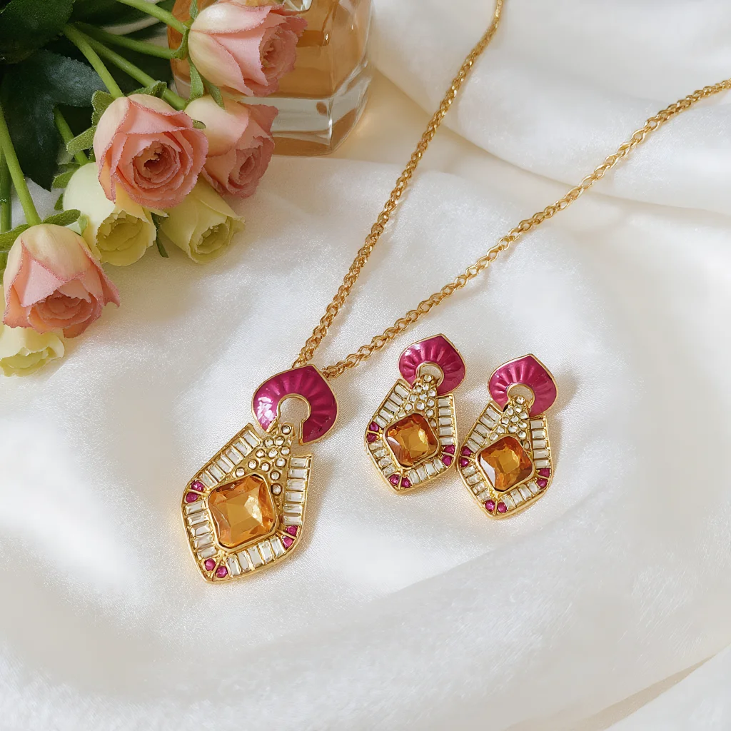 

3pcs Elegant Vintage Jewelry Set for Women Red Sparkling Sweater Chain Shiny Crystal Choker Daily Wear Earrings Gift