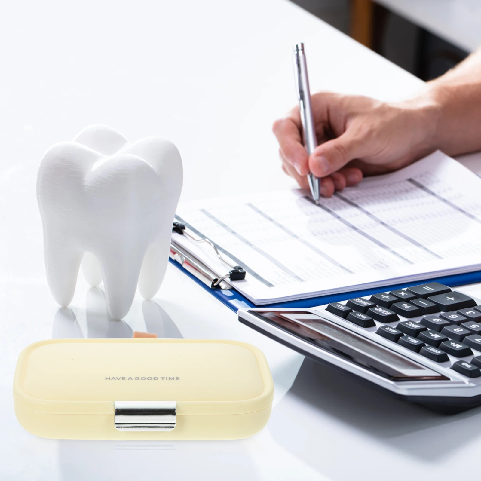 

Portable Medicine Case Cream White Small Sealed Pill ganizer Wear Resistant Reusable Plastic Travel Pills Box Multi Grid